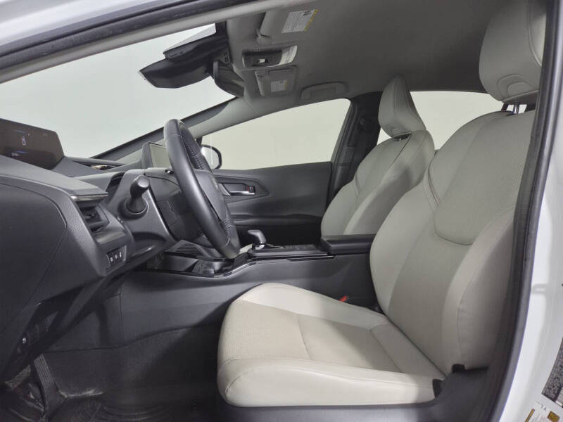 2023 Toyota Prius XLE
