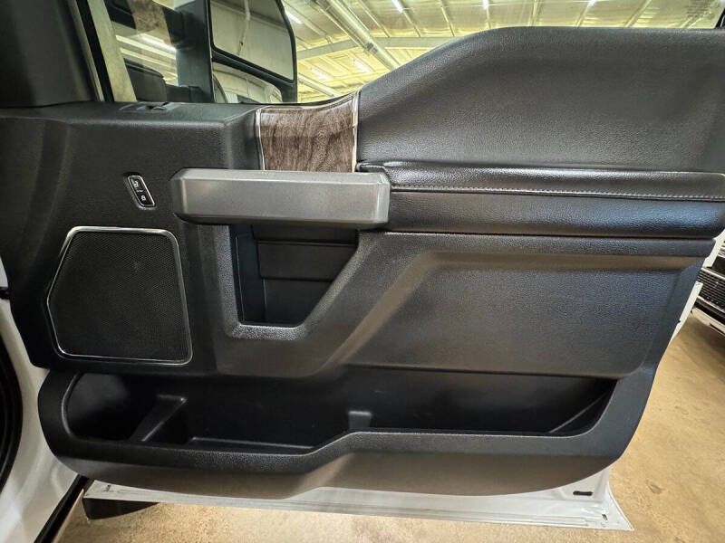 2019 Ford F-350 Super Duty Lariat