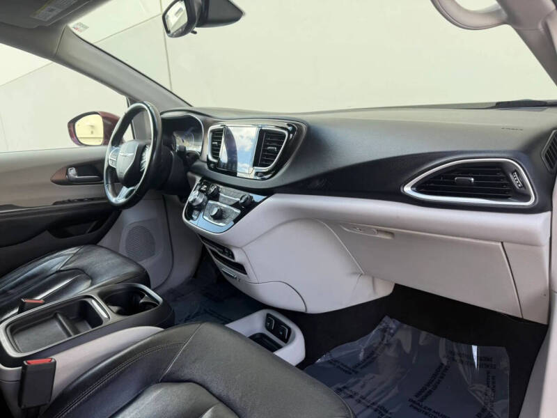 2017 Chrysler Pacifica