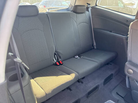 2011 Chevrolet Traverse LT