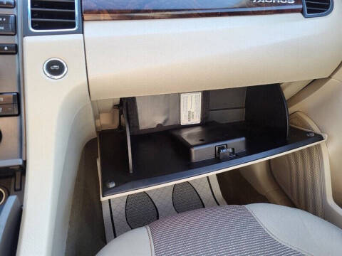 2012 Ford Taurus SEL