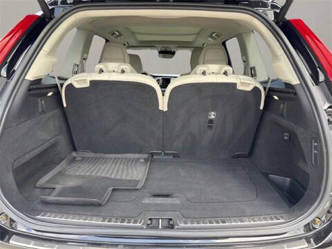 2022 Volvo XC90 Recharge T8 Inscription 6P