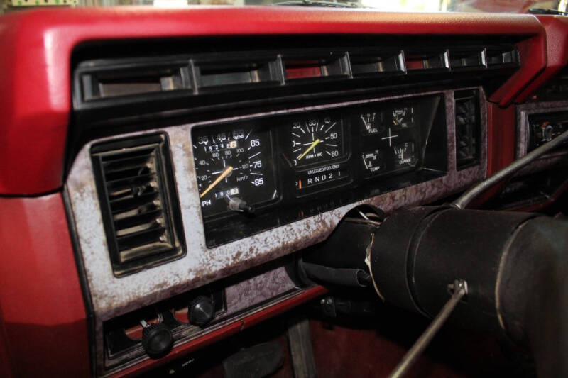 1985 Ford F-150 XLT Lariat