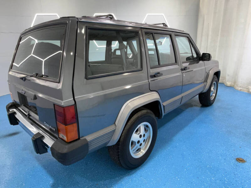 1990 Jeep Cherokee Laredo