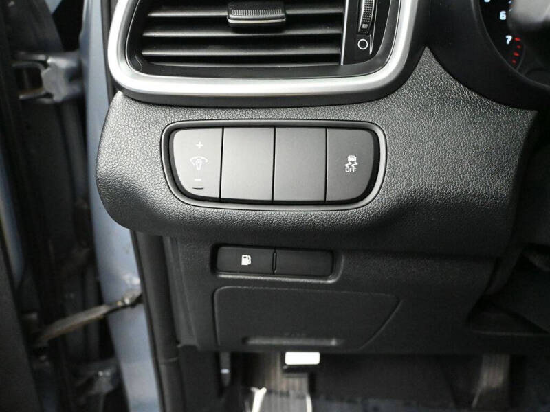 2020 Kia Sorento LX V6