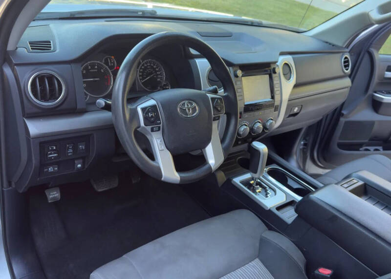 2016 Toyota Tundra SR5