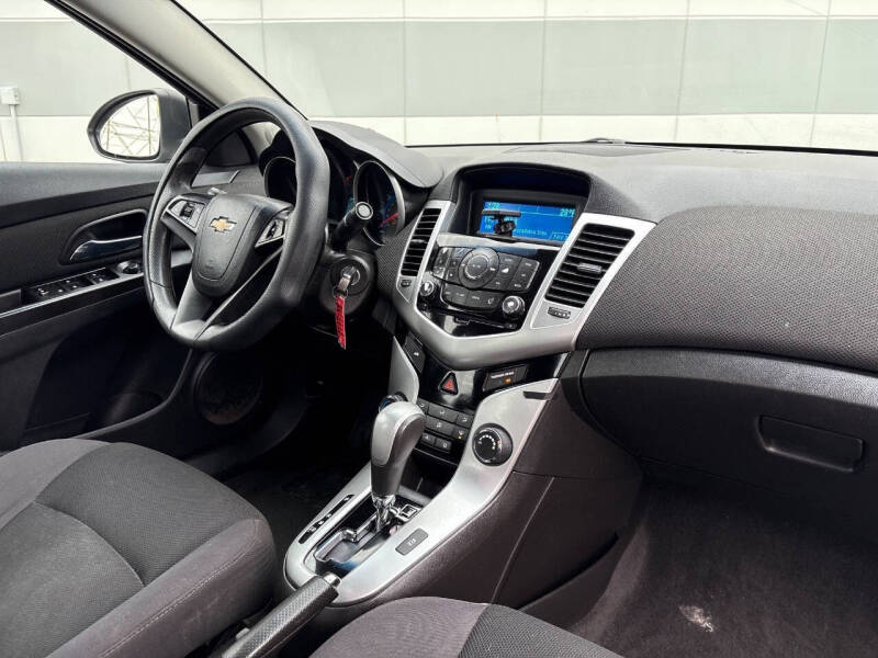 2015 Chevrolet Cruze 1LT Auto
