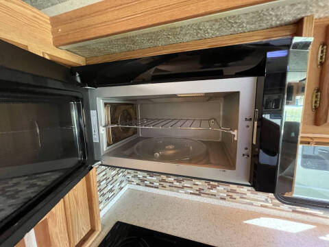 2001 Winnebago Journey 36L