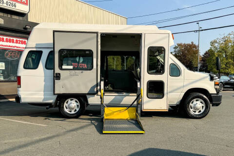 2011 Ford E-Series E-350 SD