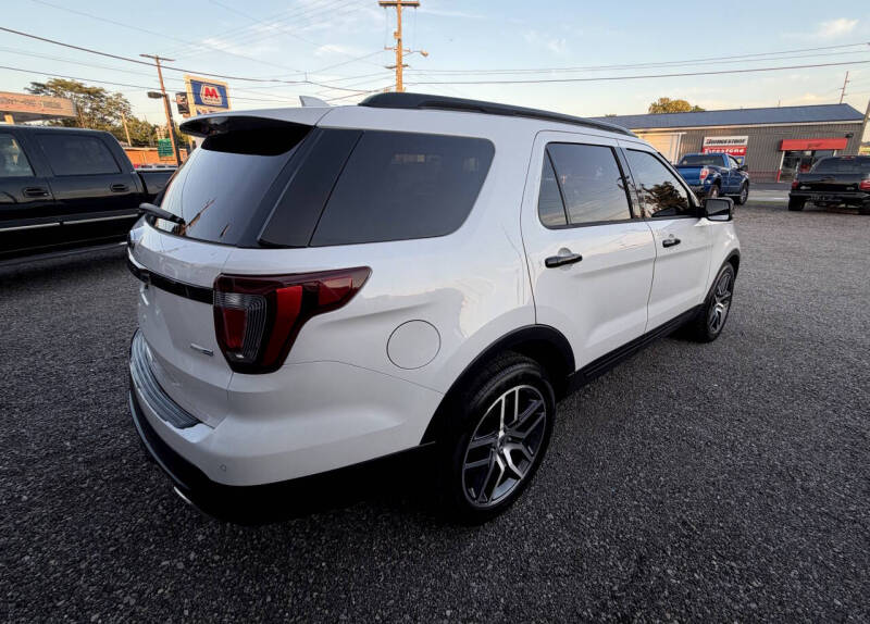 2017 Ford Explorer Sport