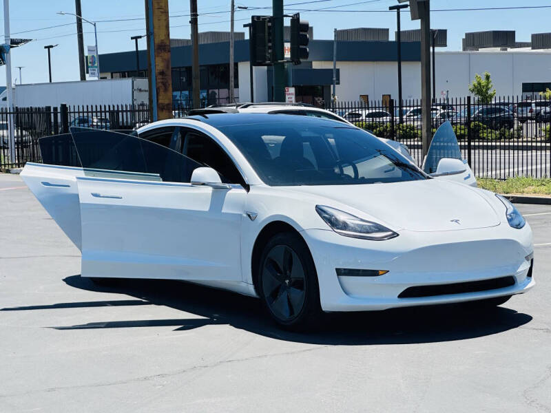 2018 Tesla Model 3 Mid Range