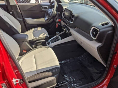 2022 Hyundai Venue SEL