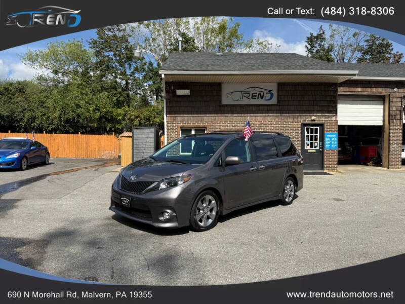 2013 Toyota Sienna SE 8-Passenger