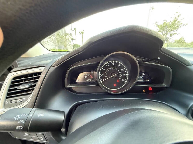 2017 Mazda MAZDA3 Sport