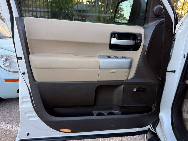 2008 Toyota Sequoia Platinum