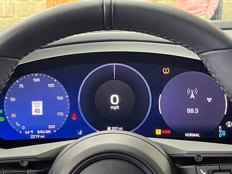 2025 Porsche Macan 4 Electric