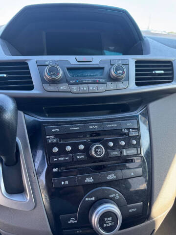 2011 Honda Odyssey EX-L w/DVD