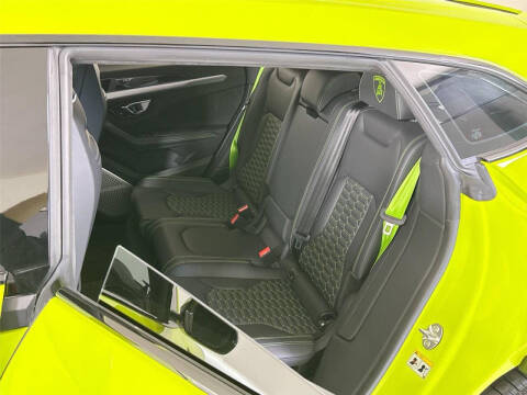 2024 Lamborghini Urus S