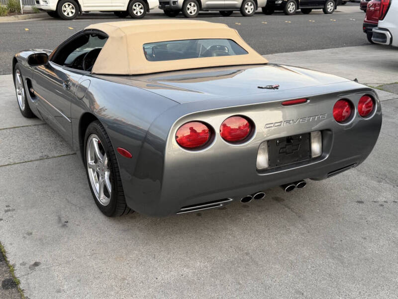 2004 Chevrolet Corvette