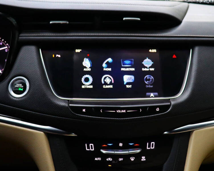 2017 Cadillac XT5