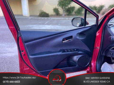 2017 Toyota Prius Two