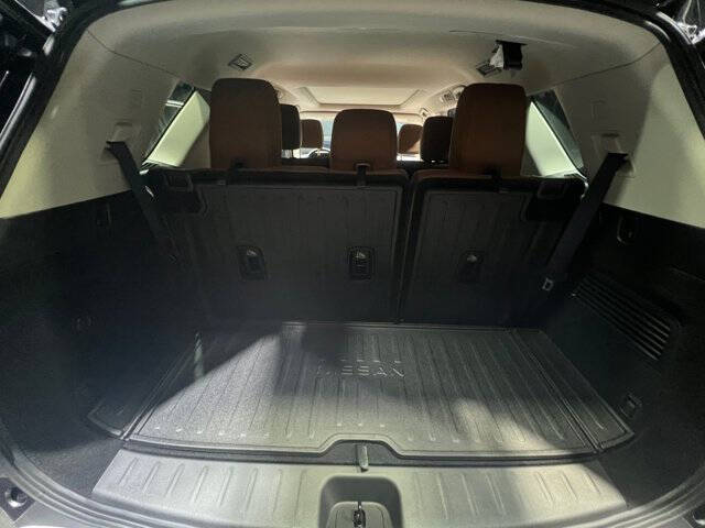 2025 Nissan Pathfinder Platinum