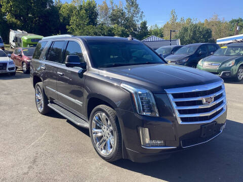 2016 Cadillac Escalade Luxury Collection