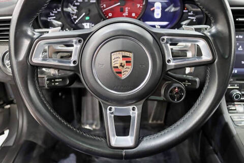 2018 Porsche 911 Carrera GTS