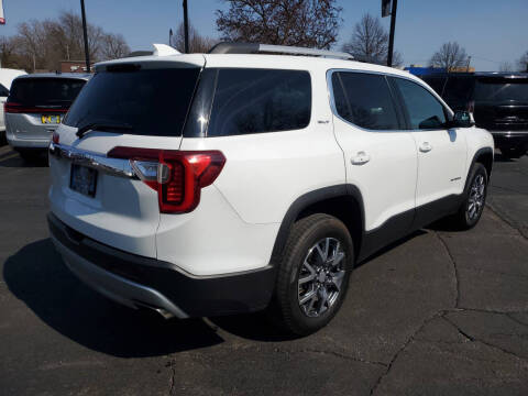 2023 GMC Acadia SLT