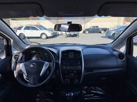 2015 Nissan Versa Note SV
