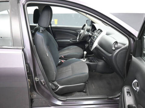 2015 Nissan Versa 1.6 SV