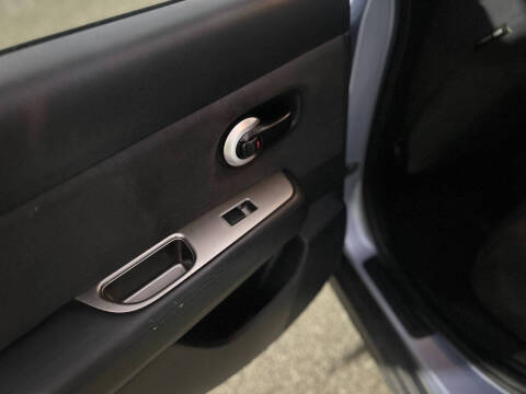 2009 Nissan Versa 1.8 SL