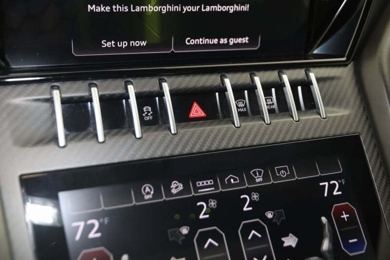 2022 Lamborghini Urus