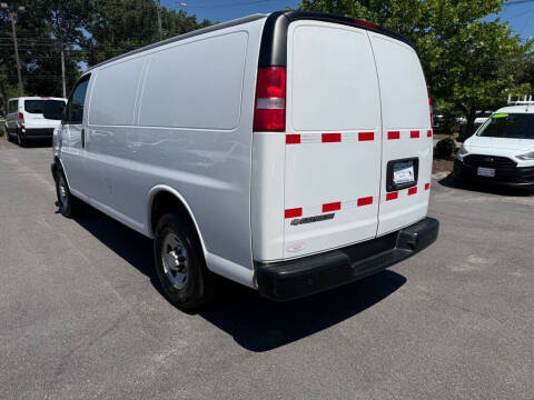 2020 Chevrolet Express 2500