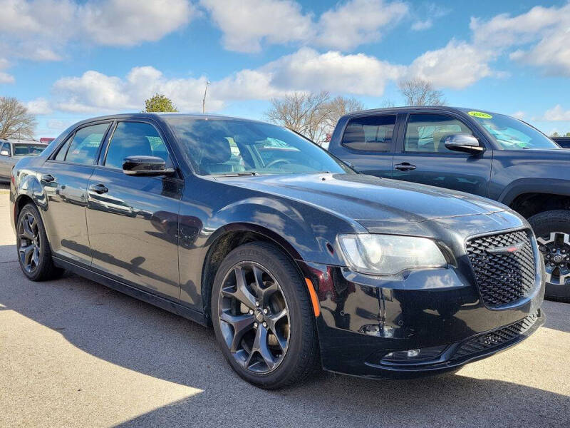 2023 Chrysler 300 for sale at Breeden Pre-Owned in Van Buren AR