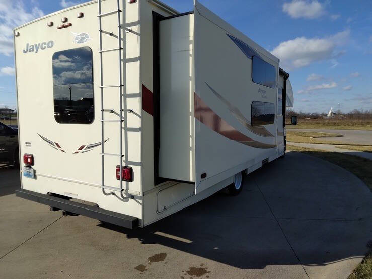 2016 Ford E-Series E-450 SD