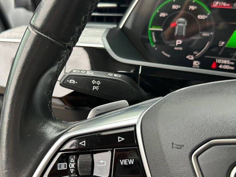 2024 Audi Q8 e-tron quattro Premium Plus