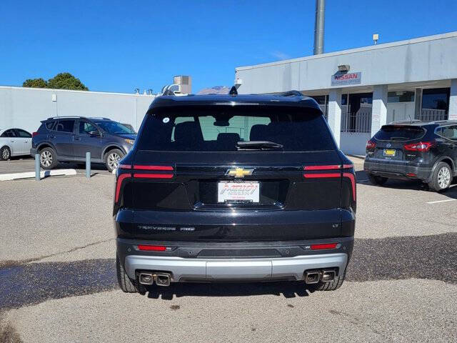 2024 Chevrolet Traverse LT