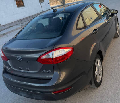 2015 Ford Fiesta SE