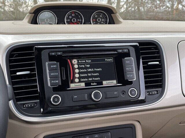 2013 Volkswagen Beetle Convertible