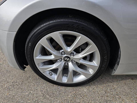 2013 Hyundai Genesis Coupe 2.0T Premium