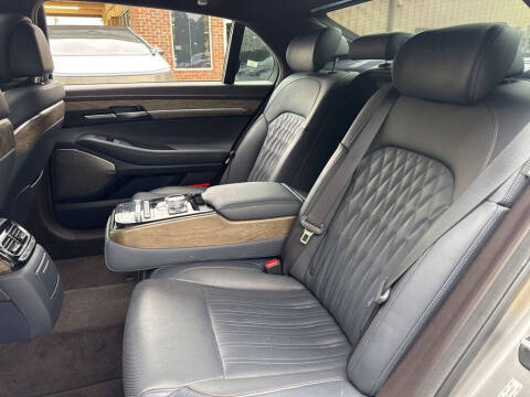 2020 Genesis G90