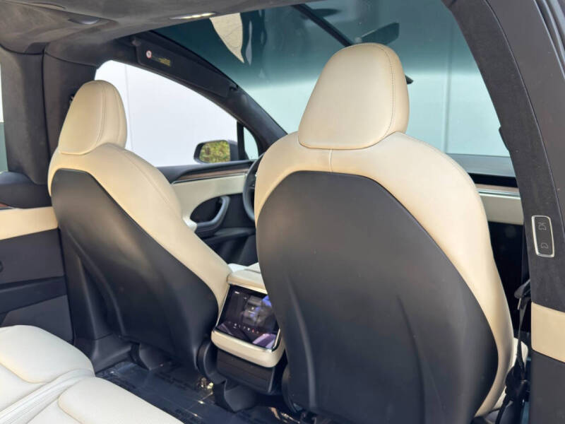 2023 Tesla Model X Standard Range