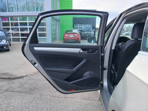 2013 Volkswagen Passat SE PZEV