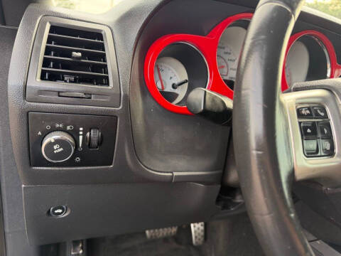 2011 Dodge Challenger SRT8 392