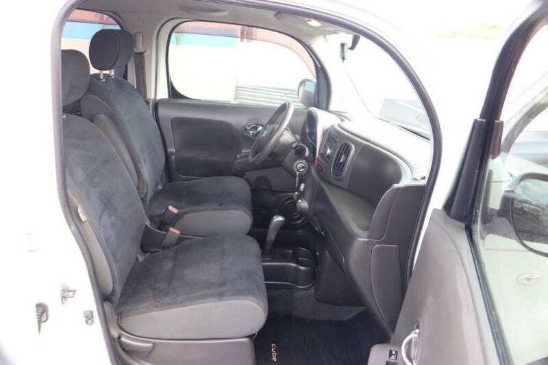 2010 Nissan cube