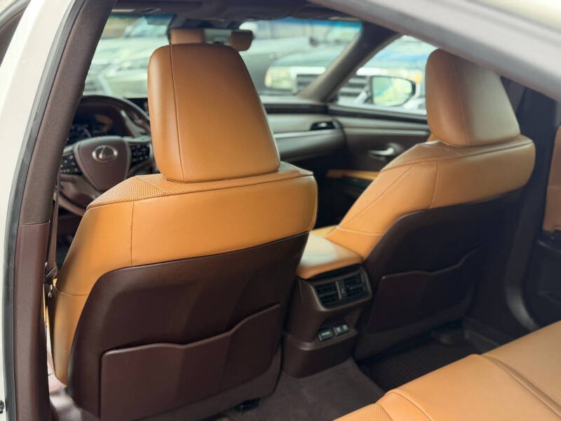 2020 Lexus ES 350