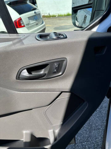 2023 Ford E-Transit