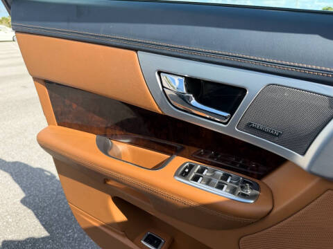 2013 Jaguar XF 3.0