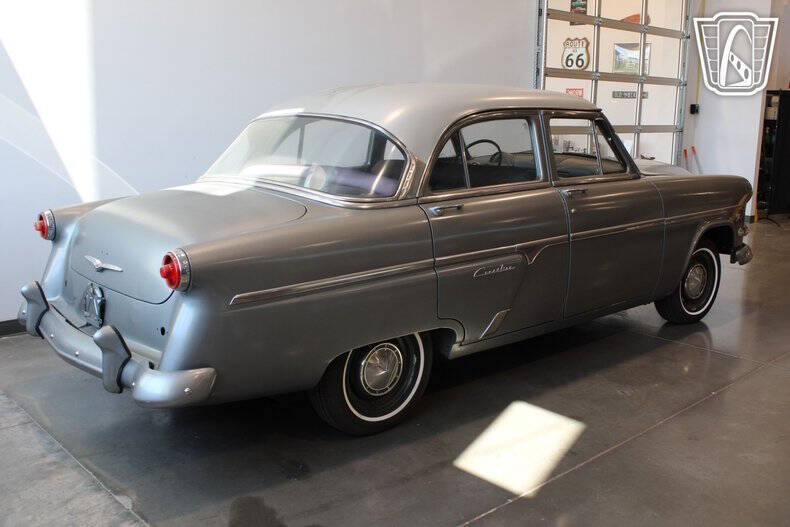 1954 Ford Crestline